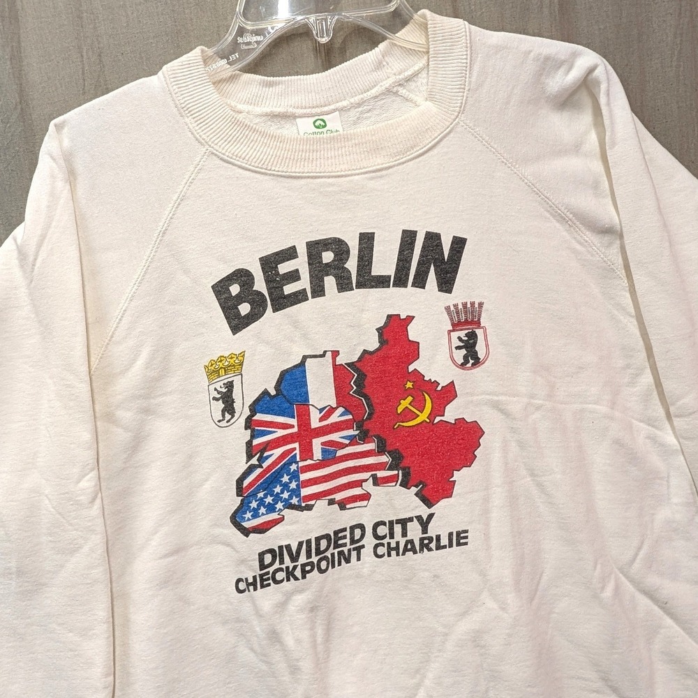 Vintage Cotton Club Berlin Divided City Checkpoint Charlie Sweatshirt White L